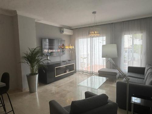 Apartamentos Abril