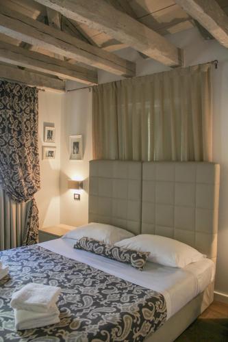 Barbacan Boutique Hotel - main image