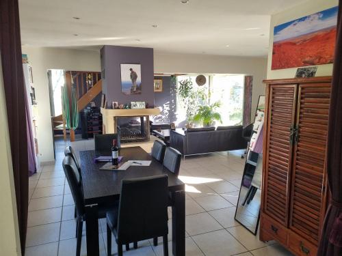 3 bedrooms, very quiet, fully equiped, between Bordeaux and Saint-Emilion - Location saisonnière - Vayres