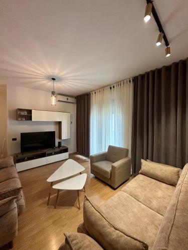 Lake Escape - Home 2, Tirana (photo 5)
