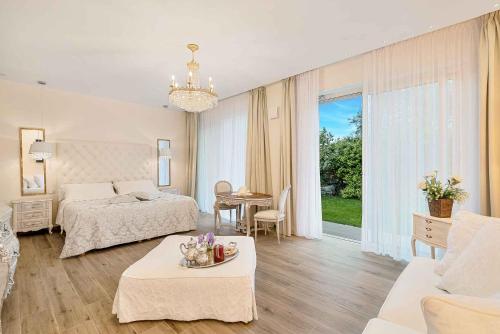 Suite with Spa Bath