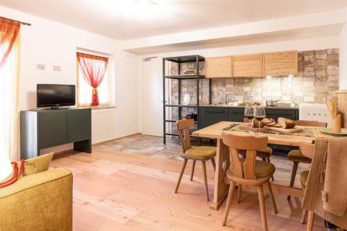 Konyha, 13 Comuni Ristorante e Aparthotel in Velo Veronese