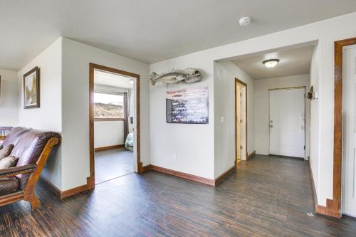 2 Mi to Dtwn Buffalo Mtn-View Retreat with Patio! in Buffalo (WY)