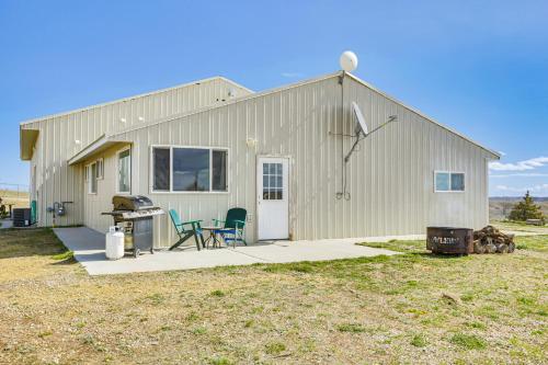 2 Mi to Dtwn Buffalo Mtn-View Retreat with Patio!