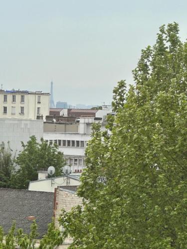 Зовнішній вигляд готелю, T2 à 100m du centre - 10 min de Paris - 400m du lac et Casino d'Enghien - Gare d'Enghien à 10m (T2 a 100m du centre - 10 min de Paris - 400m du lac et Casino d'Enghien - Gare d'Enghien a 10m) in Анхьєн-ле-Бен