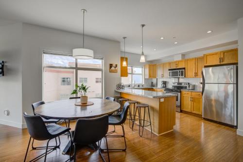 Corner Unit with Sprawling Deck and Views Unit 204