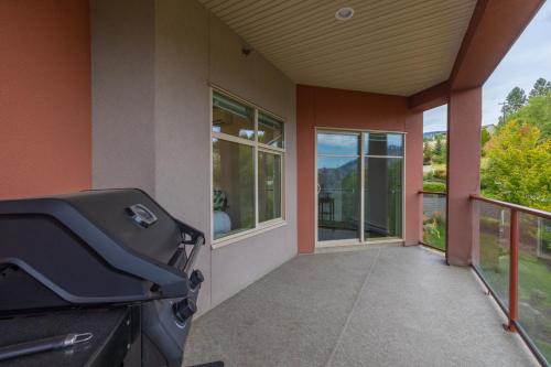 Corner Unit with Sprawling Deck and Views Unit 204