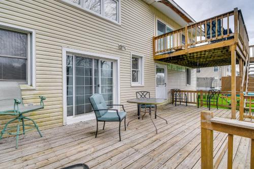Riverfront Baldwinsville Apartment with Shared Deck!
