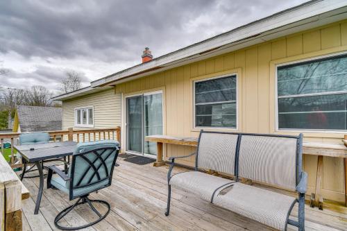 Riverfront Baldwinsville Apartment with Shared Deck!