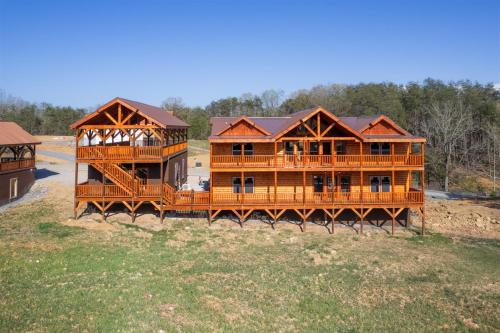 Grace Valley Resort Pool Game Room Sleeps 22 in Sevierville, USA