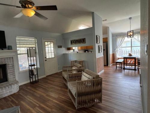 Beautiful Roanoke Home in Roanoke, USA