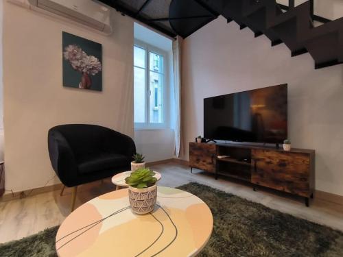 Facilities, T2 -55m2- Elegant et chaleureux in Montbrison