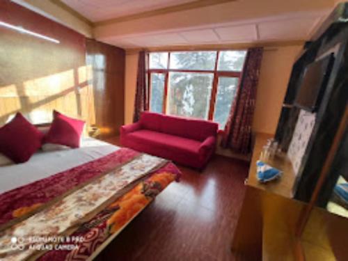 Hotel King Palace - Nature-Valley-Luxury-Room - Prime Location with Parking Facilities