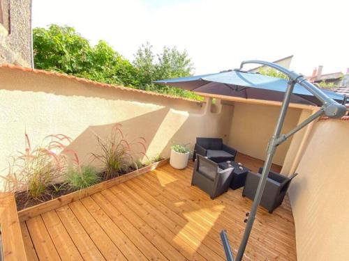 Terrasse en Ville A 10 min Gare SNCF et 30 min de LYON - Location saisonnière - Rive-de-Gier