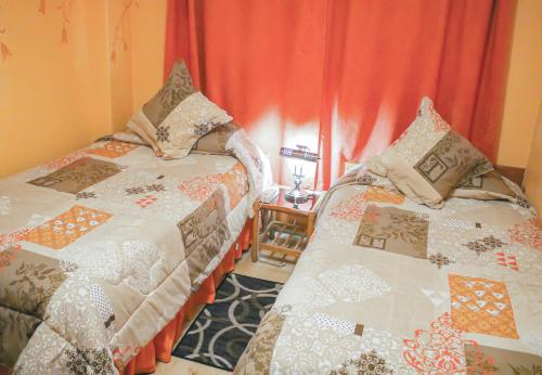 1 double bed, 2 twin beds