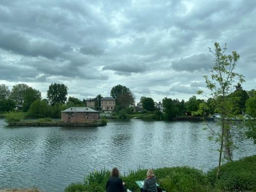 Studio renove avril 2024 wifi et parking in Le Port Marly