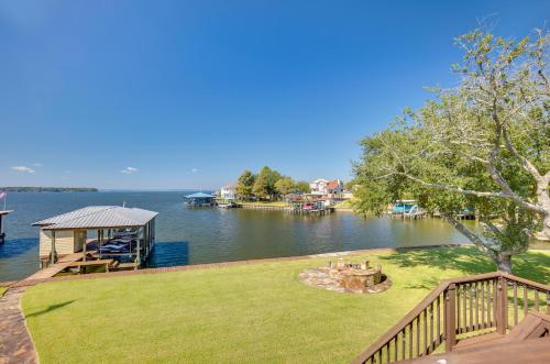 Spacious Livingston Home with Private Boat Dock