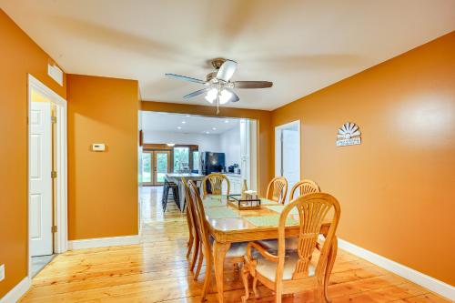 Peaceful Perry Home with Patio - Pets Welcome! in Lecompton, USA
