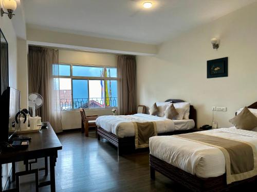 Deluxe Triple Room image 7