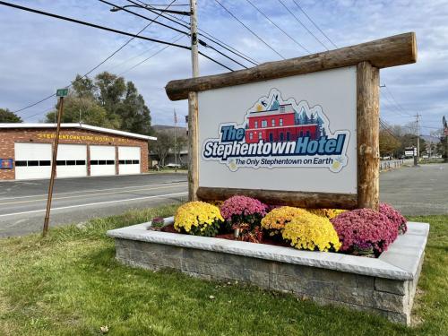 Berkshires Studio Apartment at the Stephentown Hotel