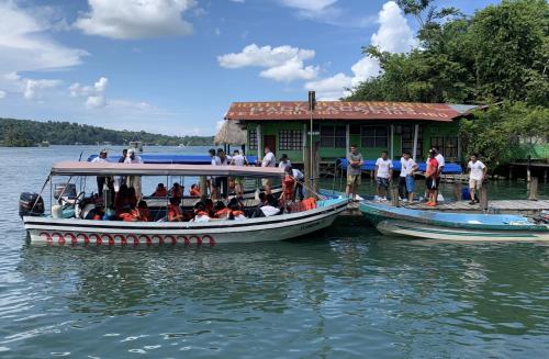 HOTEL BACKPACKERS RIO DULCE