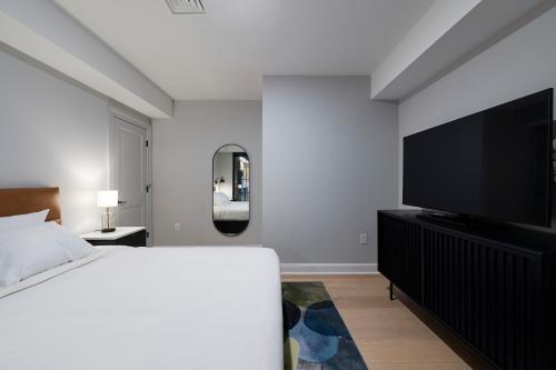 Riversuites At The Battery - image 4