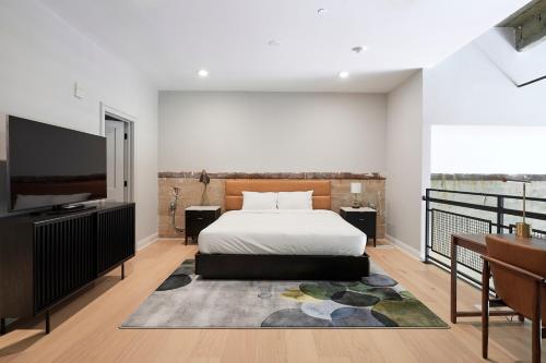 Riversuites At The Battery - image 2
