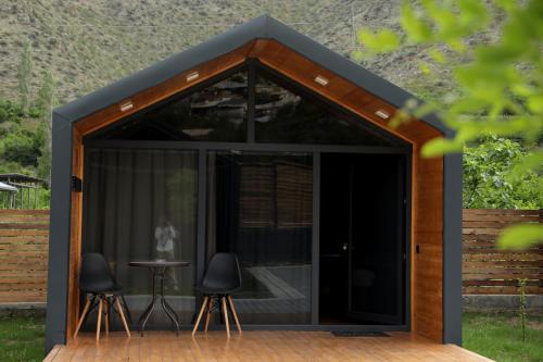 Зовнішній вигляд готелю, NICE HOUSE HOTEL Meghri in Meghri