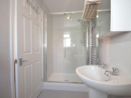 1 Bed in Par- oc-42007, Par (photo 9)
