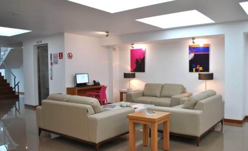 Hotel y Tu Expo