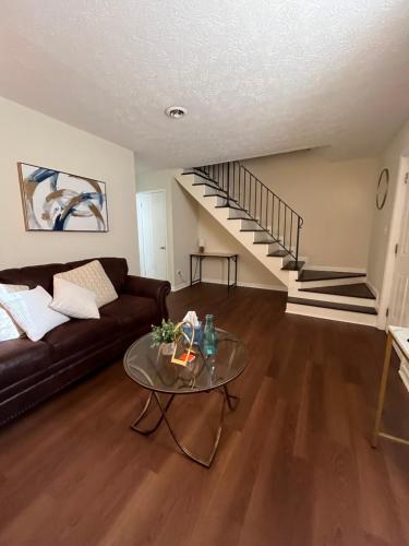 Charming 3BR 1.5BA Cozy Haven in Rome, USA