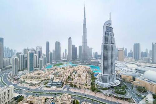 Luxury Burj Royale 4Bed Balcony Burj Khalifa View, Dubái