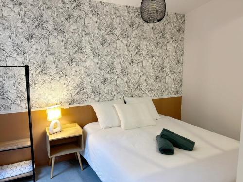 T1Bis centre ville avec Patio - Location saisonnière - Saint-Jean-d'Angély