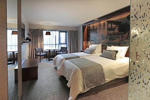room detail thumbnail 0