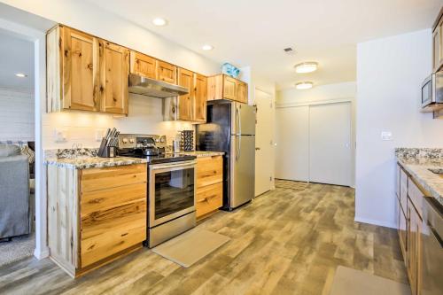 Beachfront Lincoln City Condo-Patio and Pool Access! - image 11