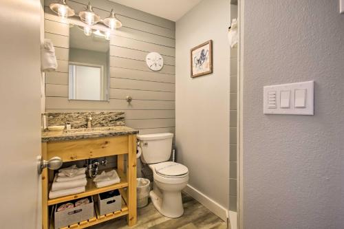 Beachfront Lincoln City Condo-Patio and Pool Access! - image 6
