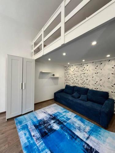 Ben Suite, Budapeszt