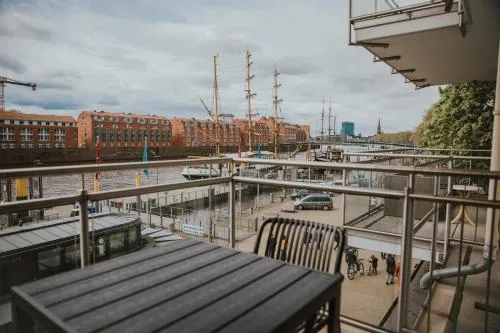Uniq Apartment zum Wohlfühlen mit Weserblick und Balkon in Toplage in Bremen, Deutschland