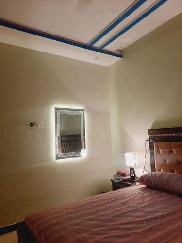 Exclusive Homes 2 Bed in DHA Karachi - image 12
