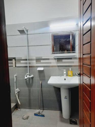 Exclusive Homes 2 Bed in DHA Karachi - image 10