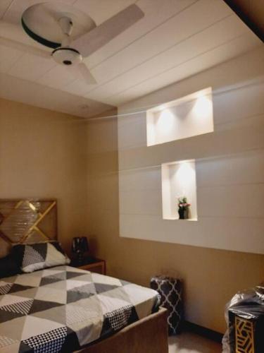 Exclusive Homes 2 Bed in DHA Karachi - image 13