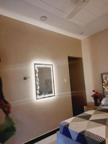 Exclusive Homes 2 Bed in DHA Karachi - image 6