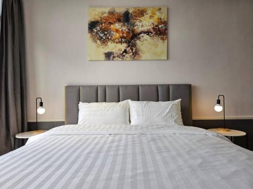 Premium 2BR [2-4pax] near Midvalley/Pavilion 2 - main image