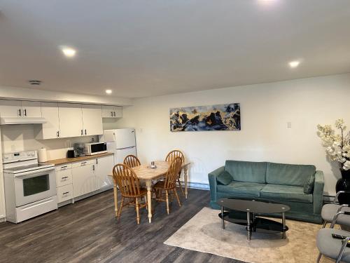 Guestroom, Central Halifax one Bedroom apartment in Clayton Park in Halifax (NS)