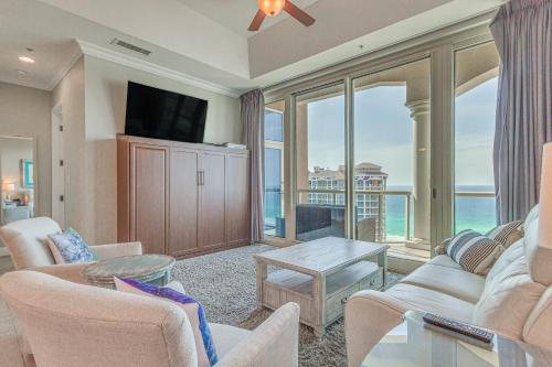 Pensacola Bch Penthouse with View and Pool Access! - image 7