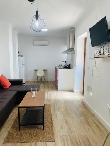 Patio de Los Barberos 2 5