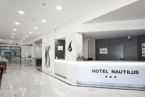 로비, 노틸루스 호텔 (Nautilus Hotel) in 로즈