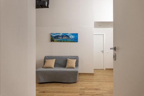 Quattro Canti rooms, Palermo