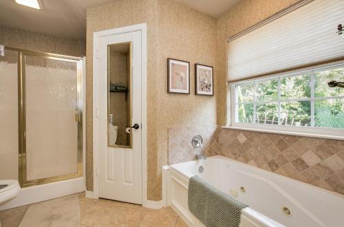 Home with Private Pool, Spa, and Near Trails & Lakes in Bella Vista, USA