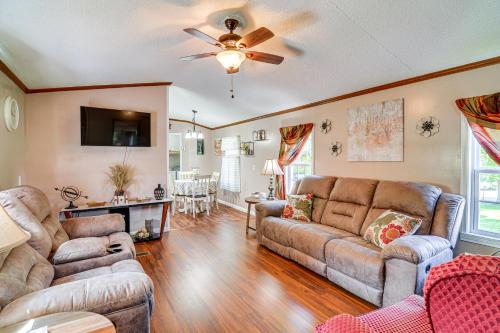 Pet-Friendly Corbin Vacation Rental about 4 Mi to Town